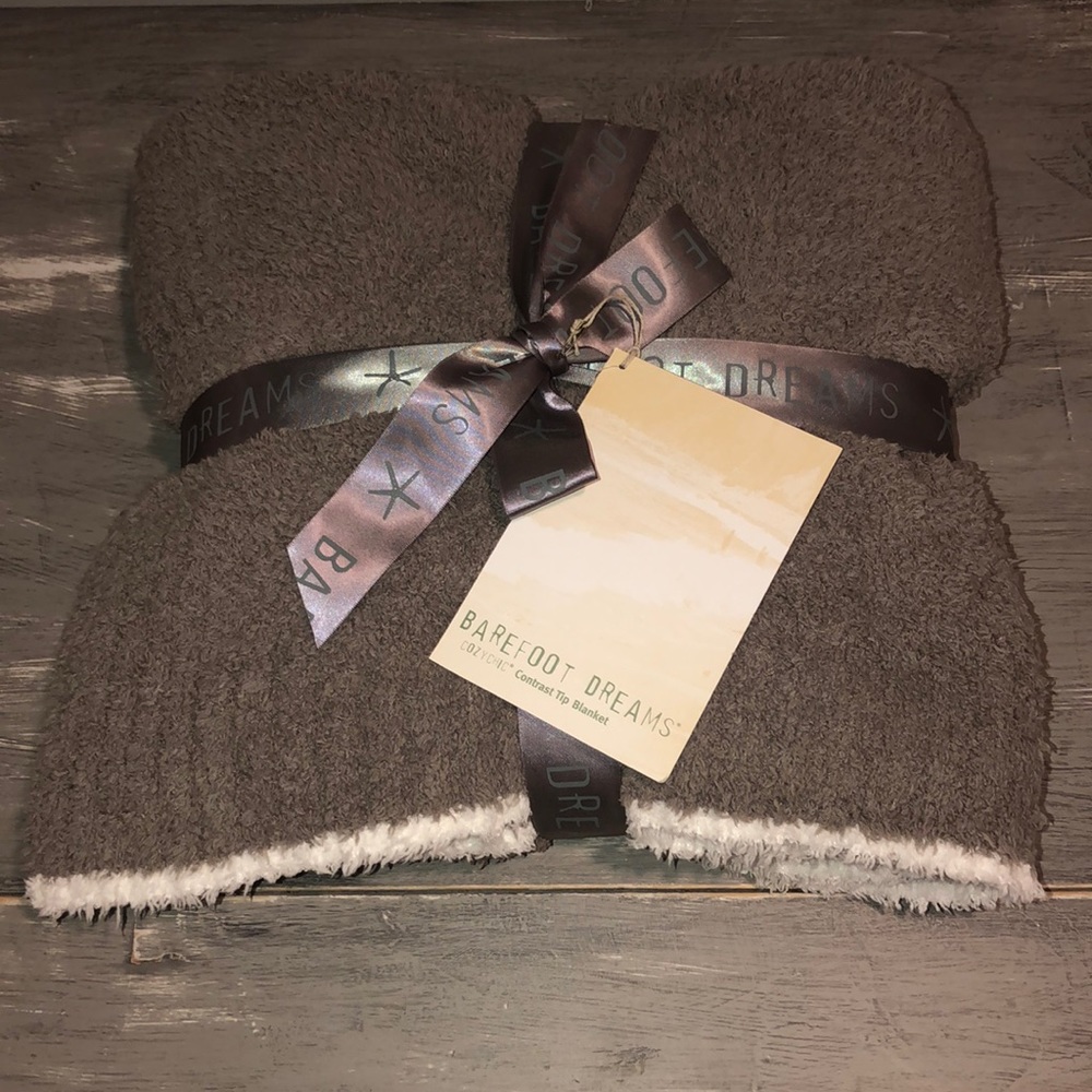 Barefoot Dreams Cozychic Throw Blanket